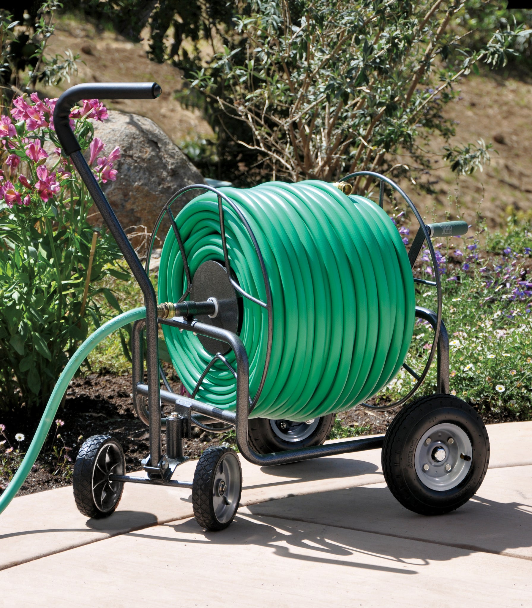 Yard Butler Free Standing Swivel Hose Reel with Post Mount